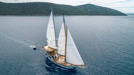 Private Boat Trip Castiel